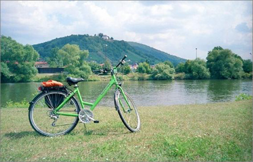 Fahrrad am Neckar